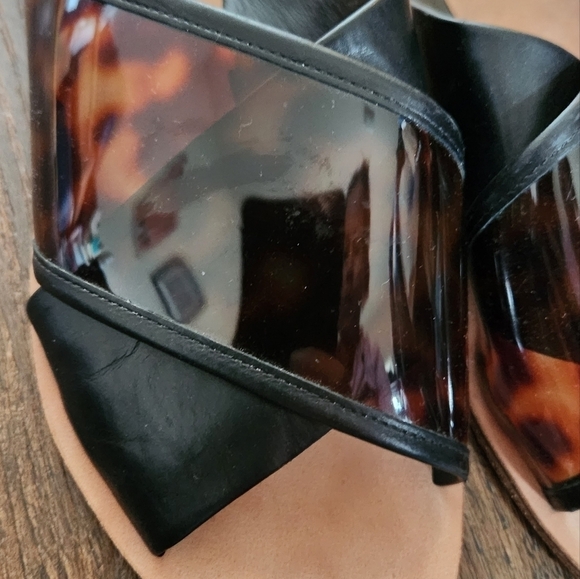 DVF Sandals - Picture 3 of 11